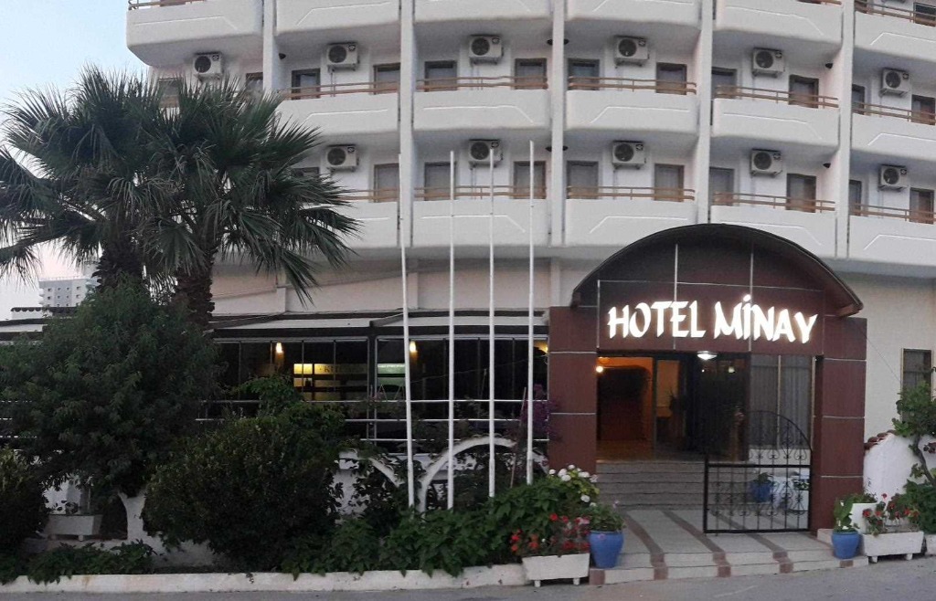 Minay Hotel